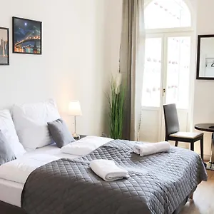 3* Apartmanhotel Rose And