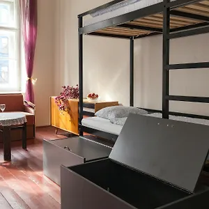 zkontrolujte dostupnost