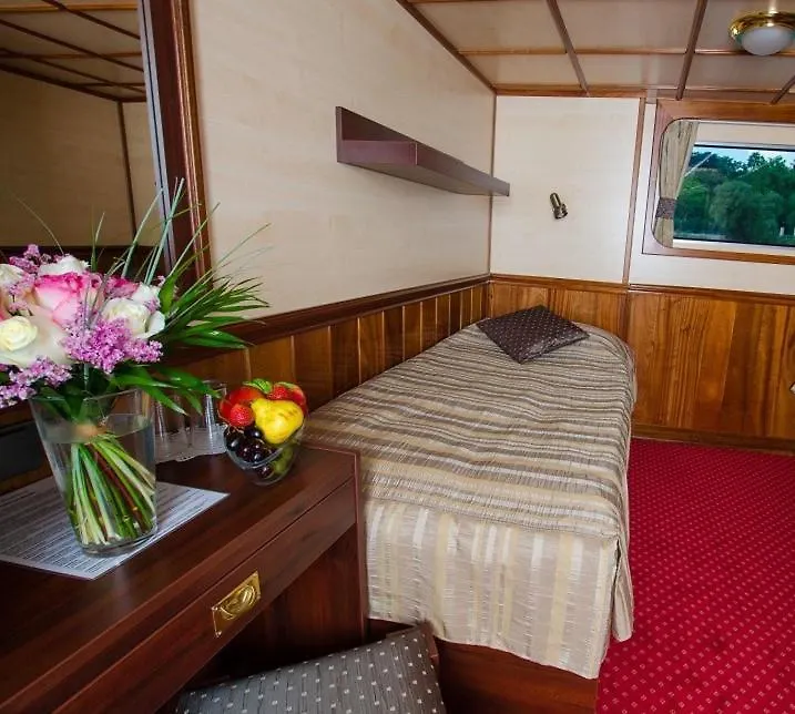*** Bådhotel Florentina Boat Prag Tjekkiet